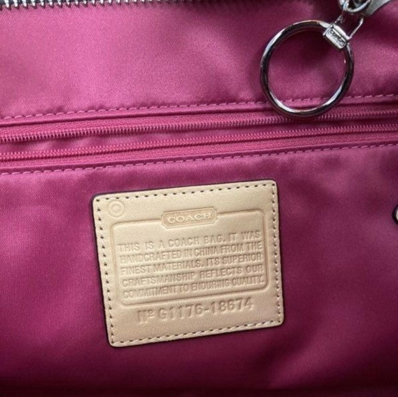 🔹️ Coach 🔹️Poppy Daisy black liquid gloss PATENT leather shoulder tote bag 🖤 - Picture 4 of 9